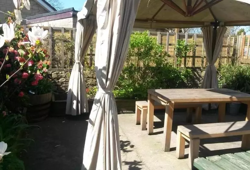 هاستل The Swan Inn