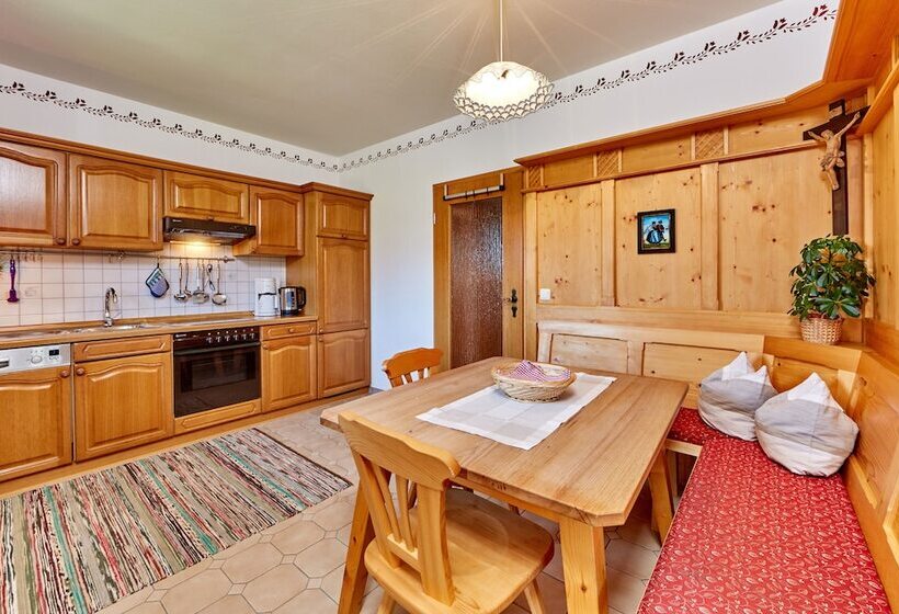 Отель Gästehaus Bauernhof Buchwieser