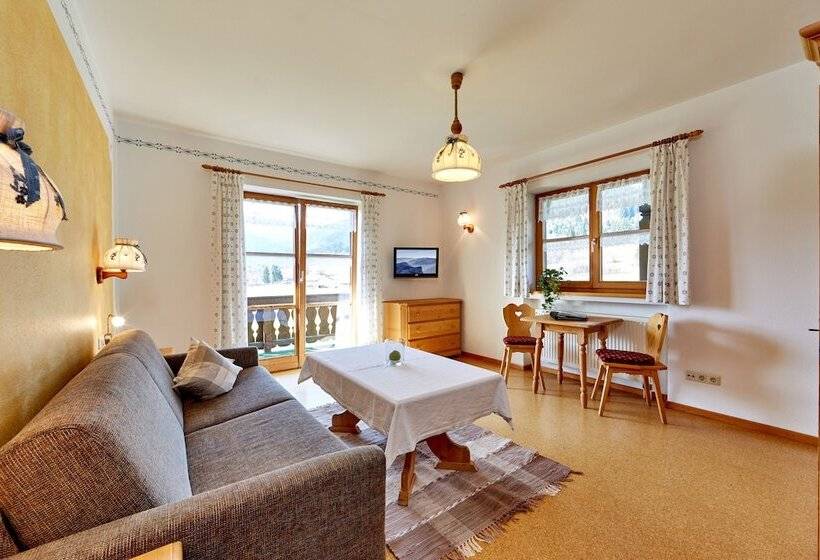 Отель Gästehaus Bauernhof Buchwieser