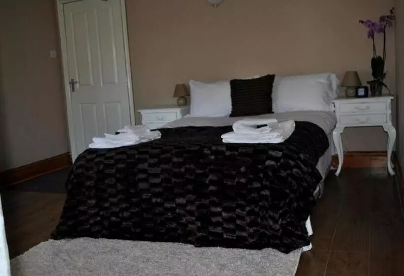 پانسیون Amber Guesthouse