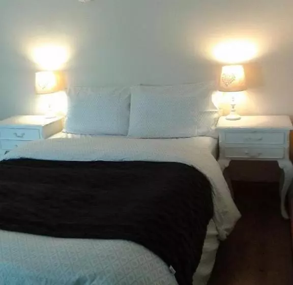 پانسیون Amber Guesthouse
