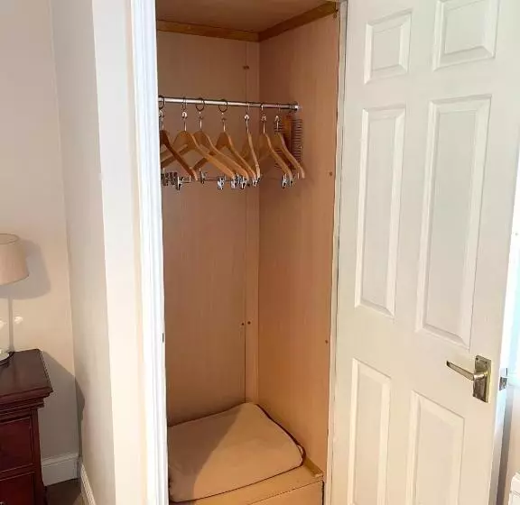 ペンション Arrandale Lodge