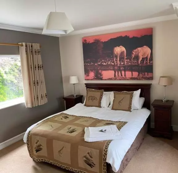 ペンション Arrandale Lodge