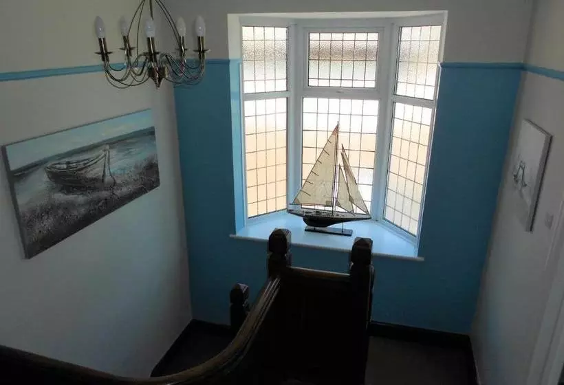 پانسیون Between The Bays Exclusively For Adults