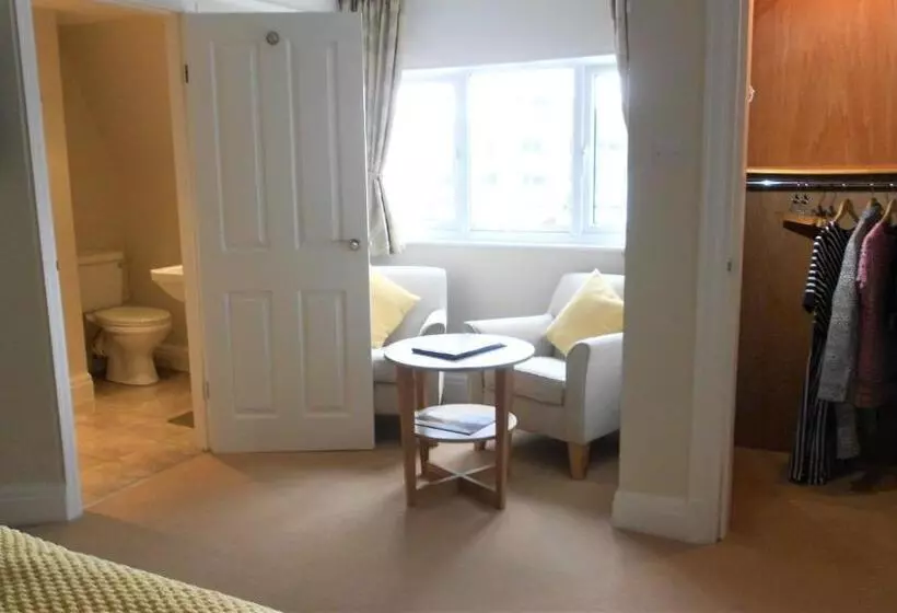 پانسیون Between The Bays Exclusively For Adults