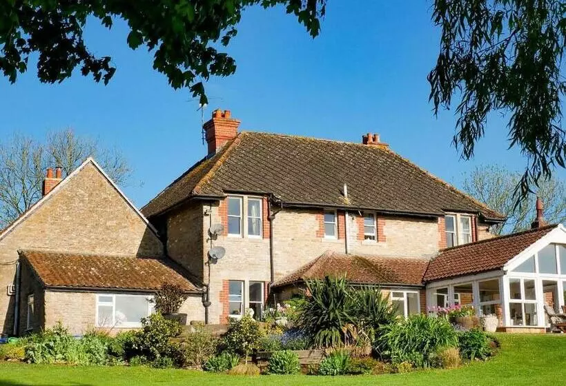پانسیون Knoll Hill Farm, The Place To Stay