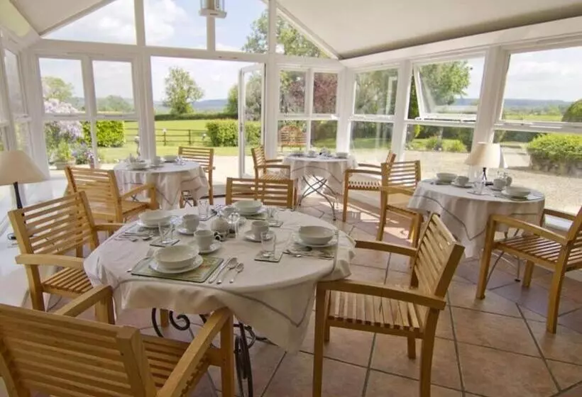 پانسیون Knoll Hill Farm, The Place To Stay