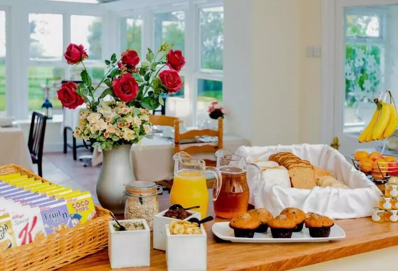 پانسیون Knoll Hill Farm, The Place To Stay