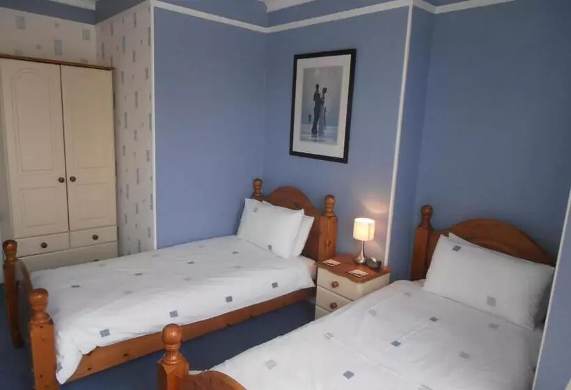 پانسیون Meadowlea Guest House