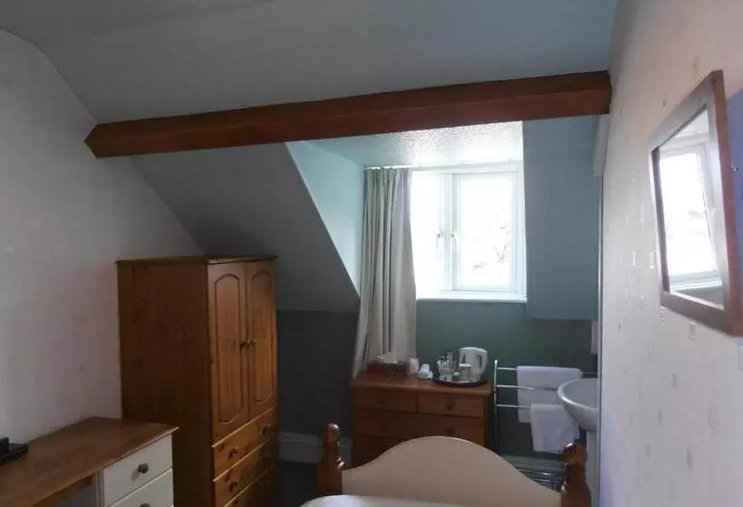 پانسیون Meadowlea Guest House