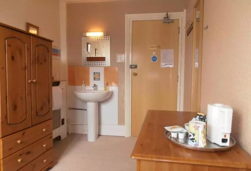 پانسیون Meadowlea Guest House