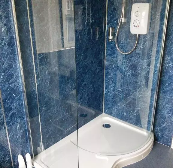 پانسیون Meadowlea Guest House