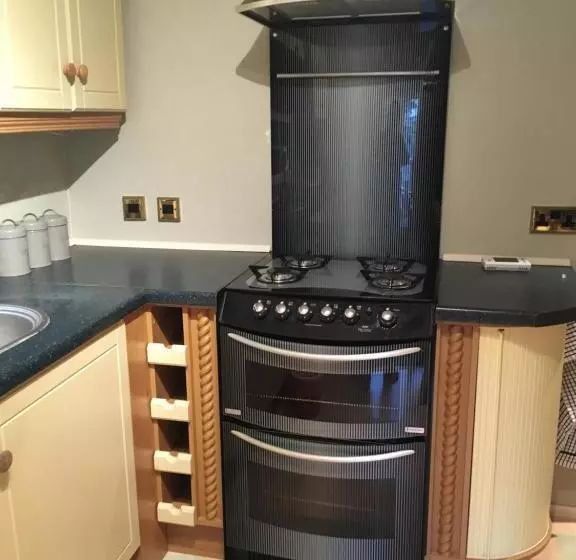 ペンション Rooms At Tarrareoch