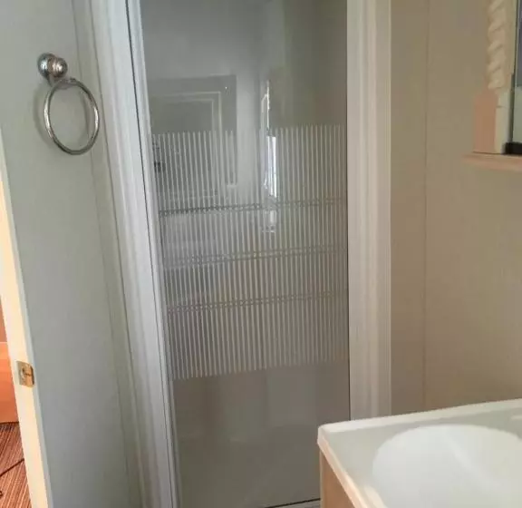 ペンション Rooms At Tarrareoch