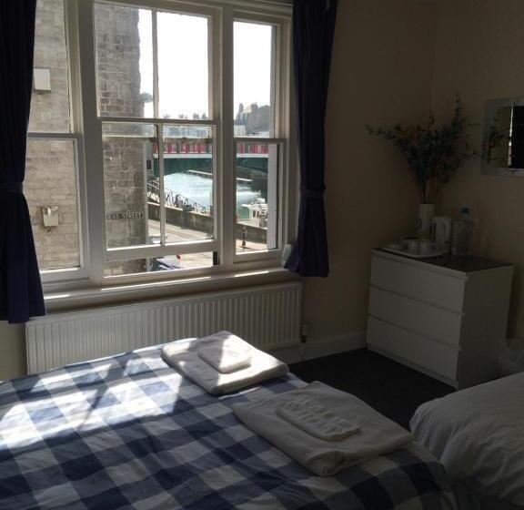 פנסיון Sailors Return Weymouth