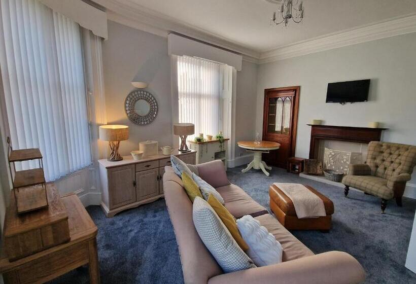 펜션 Teviotside Travel Inn Ltd