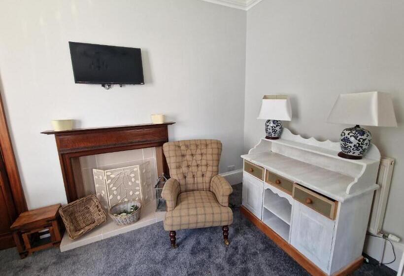 펜션 Teviotside Travel Inn Ltd