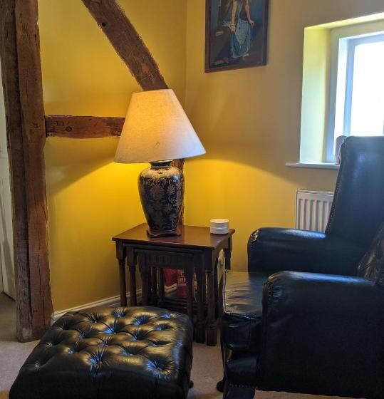 Pensione Worralls Grove Guest Farm House