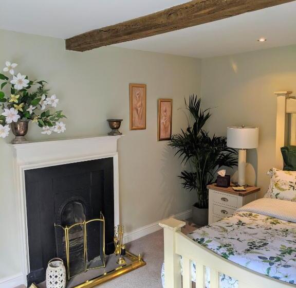 פנסיון Worralls Grove Guest Farm House