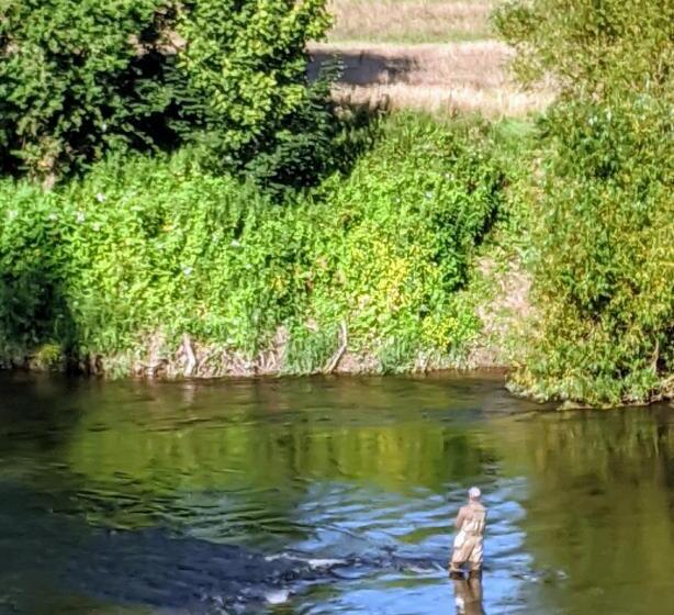 פנסיון Worralls Grove Guest Farm House