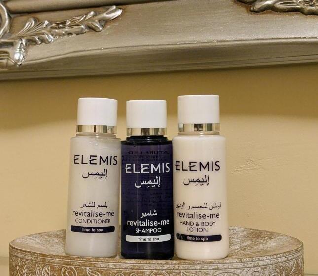 פנסיון Worralls Grove Guest Farm House