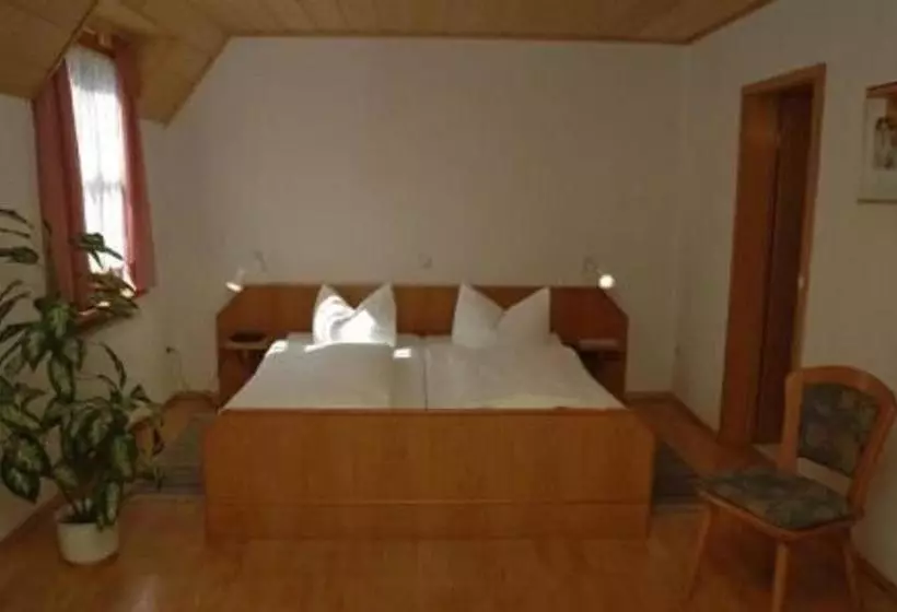 Retkeilymaja Gästehaus Am Westtor