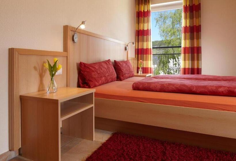 Schronisko Weingut Und Gästehaus Apel