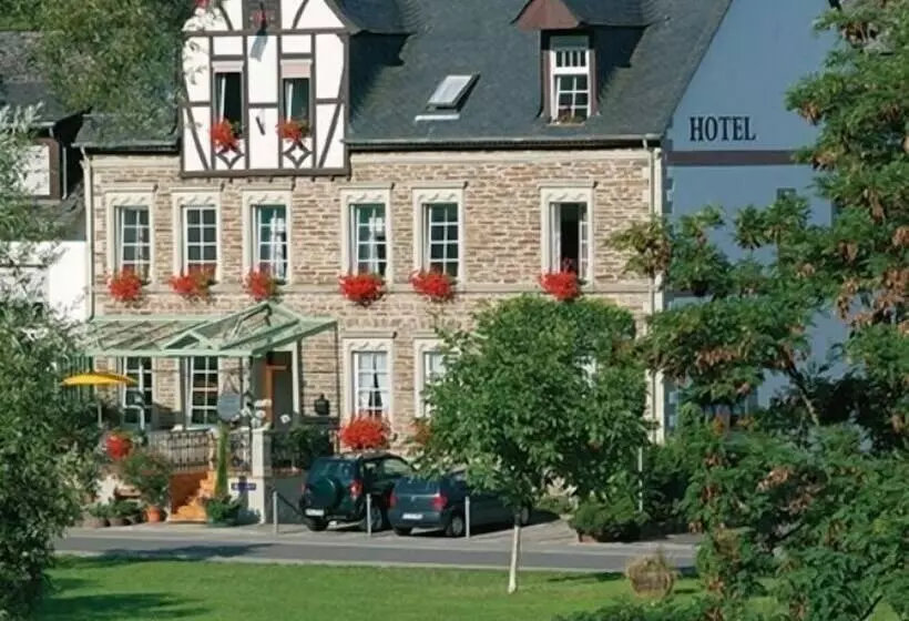 Retkeilymaja Landhaus Am Ufer