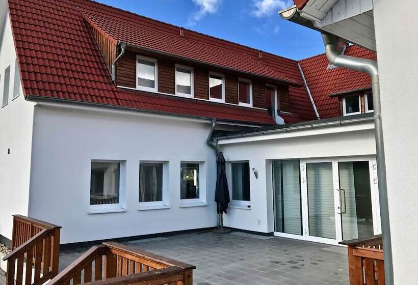 ペンション Trainwerk