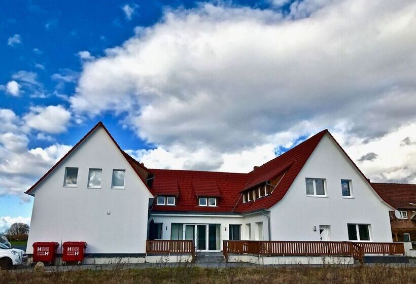 ペンション Trainwerk