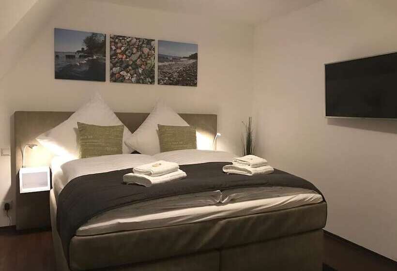 ペンション Trainwerk