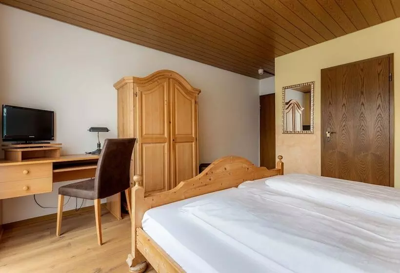 Majatalo Landgasthof Moser & Restaurant Bootshaus