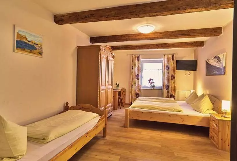 Majatalo Landgasthof Moser & Restaurant Bootshaus