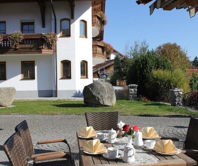 Hospedaria Landgasthof Schmalhofer