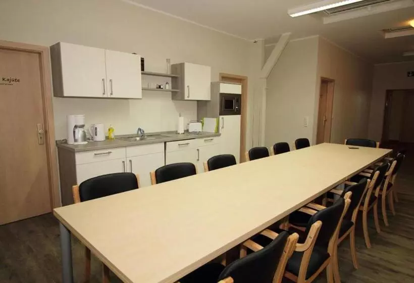 پانسیون Kutterfisch Kajüten Direkt Im Stadthafen