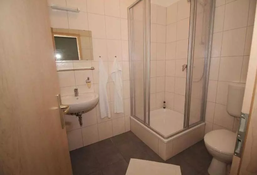 پانسیون Kutterfisch Kajüten Direkt Im Stadthafen