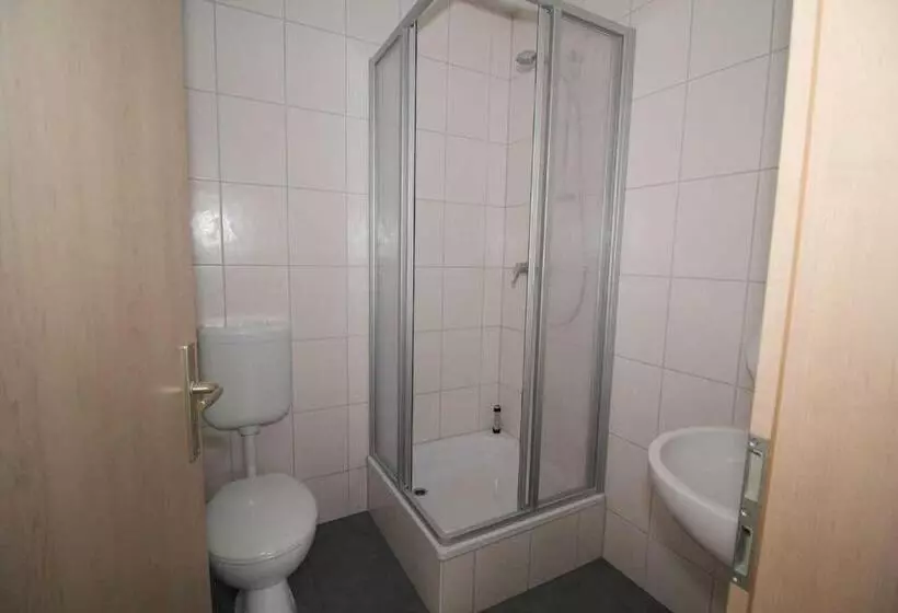 پانسیون Kutterfisch Kajüten Direkt Im Stadthafen