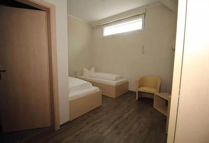 پانسیون Kutterfisch Kajüten Direkt Im Stadthafen