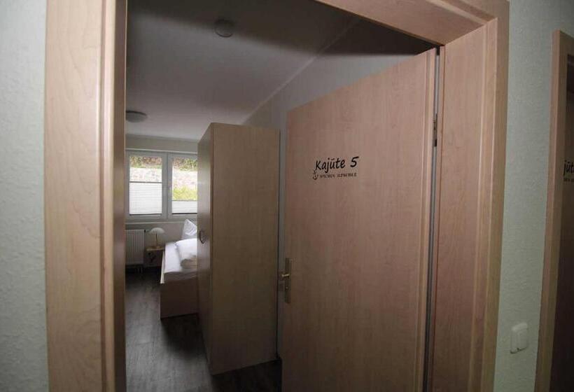 Пансион Kutterfisch Kajüten Direkt Im Stadthafen