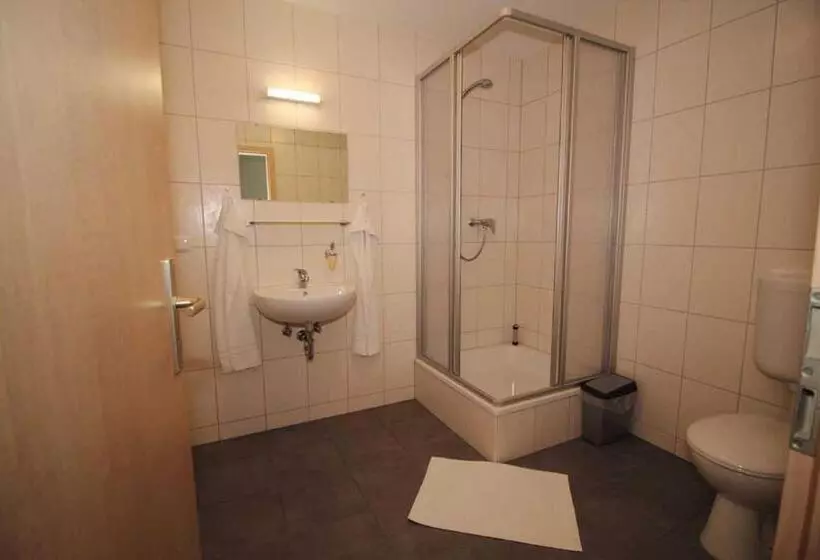 پانسیون Kutterfisch Kajüten Direkt Im Stadthafen