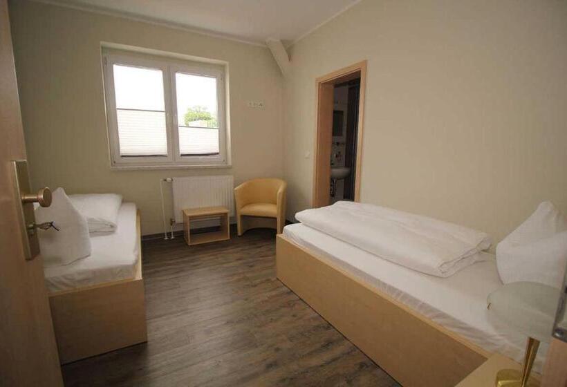 Пансион Kutterfisch Kajüten Direkt Im Stadthafen