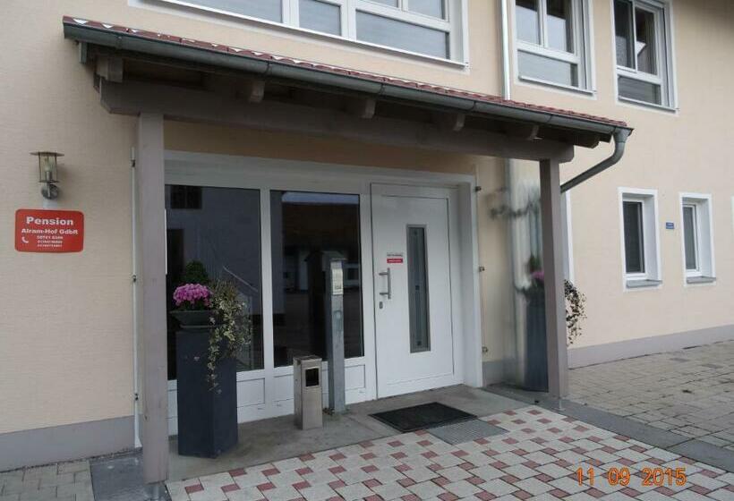 Pension Alram Hof