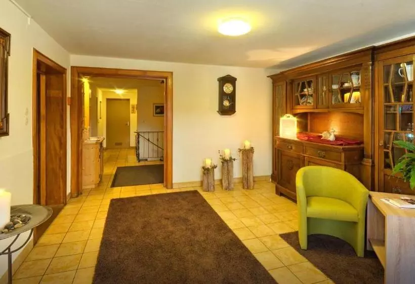 Retkeilymaja Gasthaus Löwen