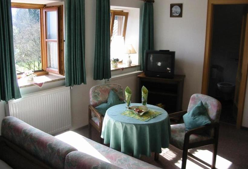 펜션 Berggasthof Oberkälberstein