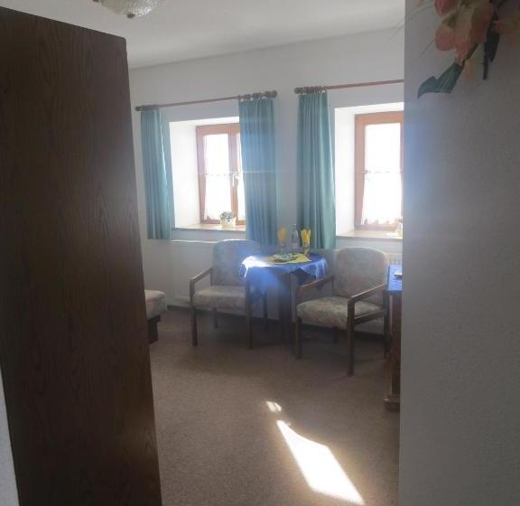 펜션 Berggasthof Oberkälberstein