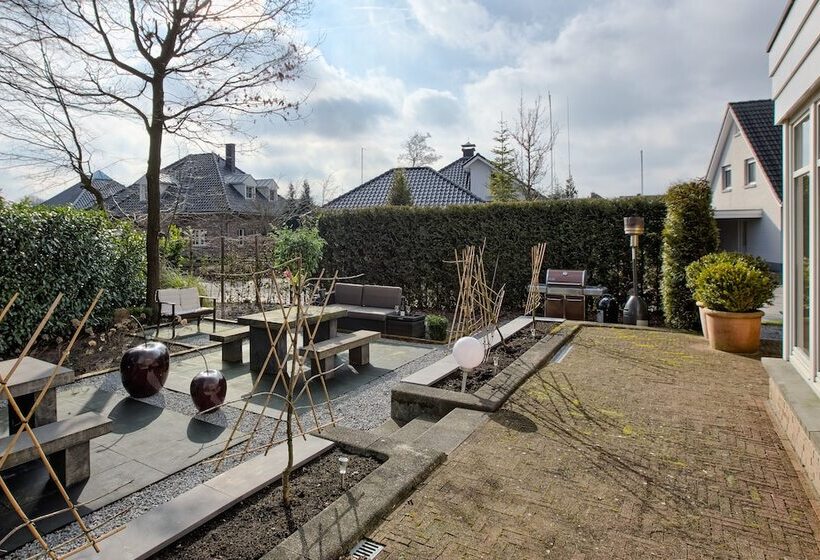 住宿加早餐 Villa Eltins