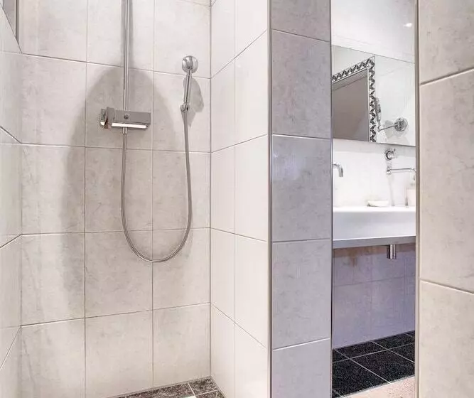 Aamiaismajoitus (B&B) Villa Eltins