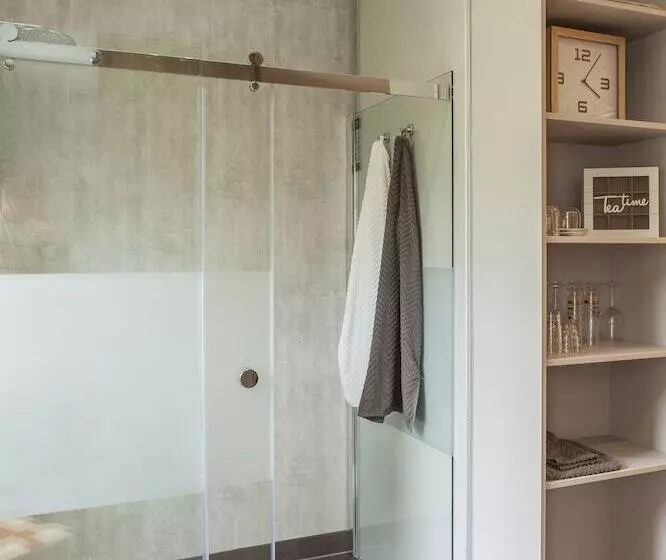 Aamiaismajoitus (B&B) Villa Eltins