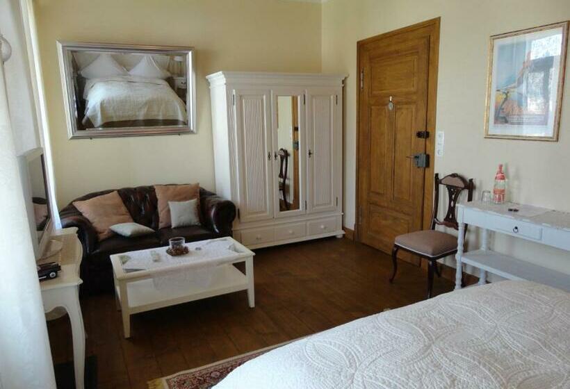 Ferienpension Und Oldtimer