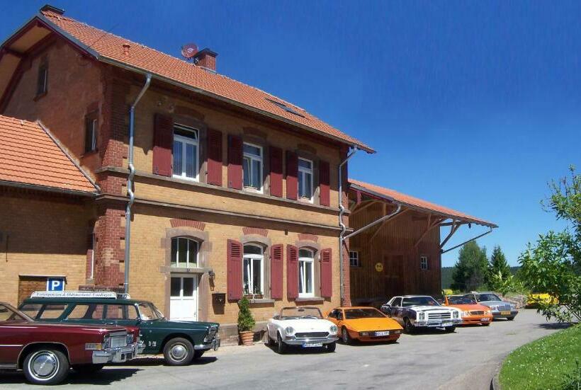 Ferienpension Und Oldtimer